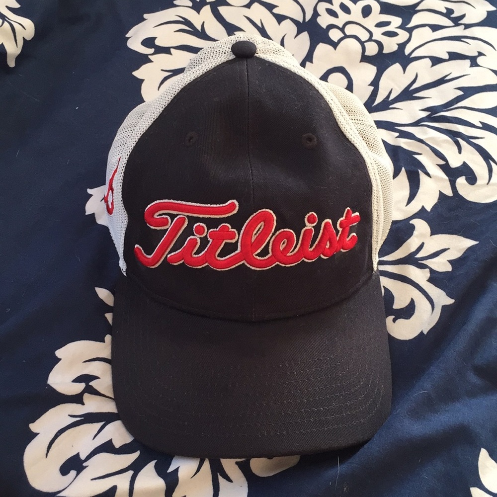 Titleist hat